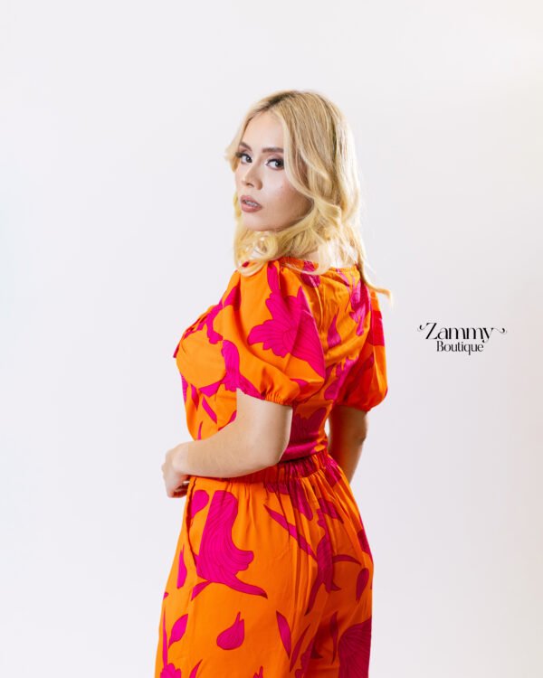 Conjunto de Blusa y Pantalón estampado Naranja y Fucsia