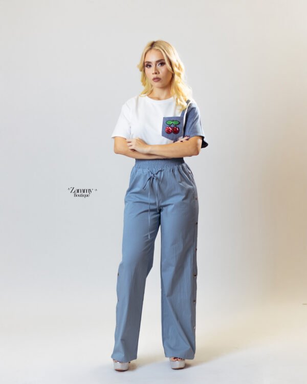 Pantalón Wide-Leg Azul con Botones Laterales
