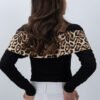Blusa con Escote en Animal Print