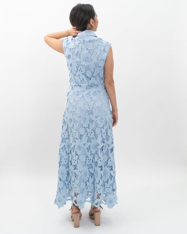 Vestido Largo con Encajes