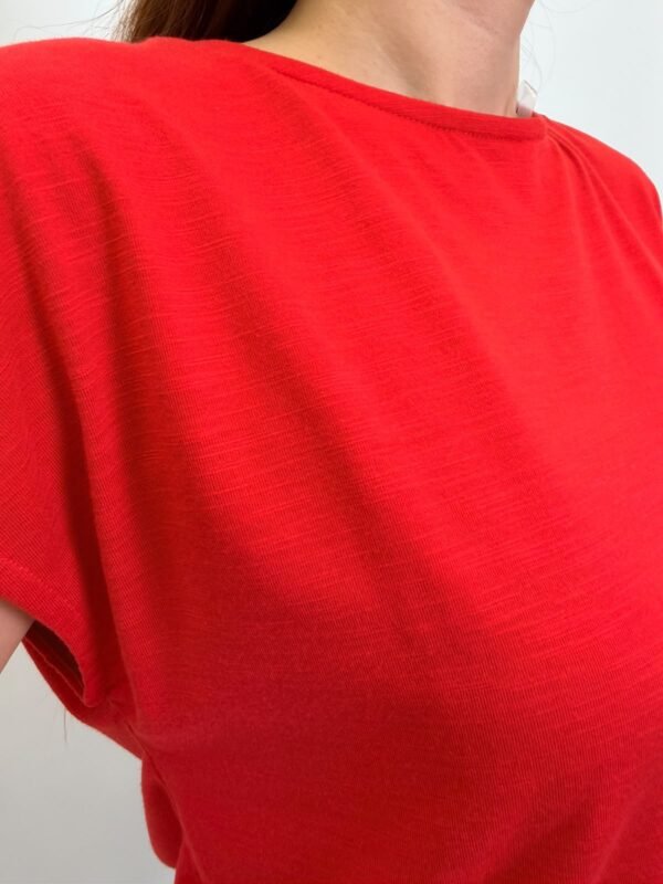 Blusa Roja Basica
