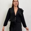 Chaqueta Negra con Volantes