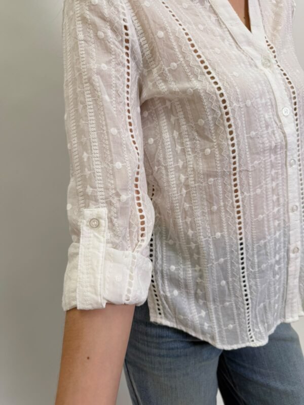 Blusa Blanca Textura Bordada