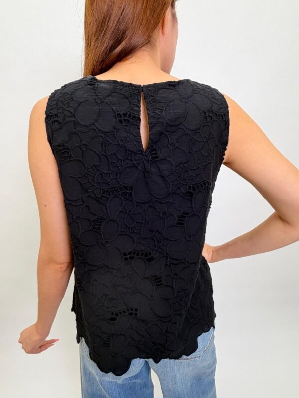 Blusa Negra Crochet