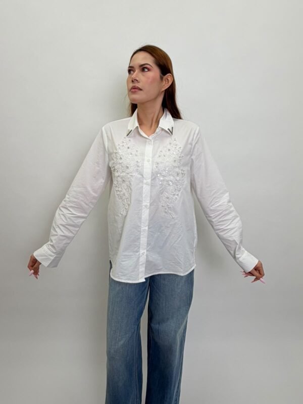 Camisa Flores Bordada