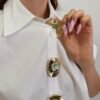 Blusa Blanca Detalle en Botones