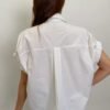 Blusa Blanca Detalle en Botones