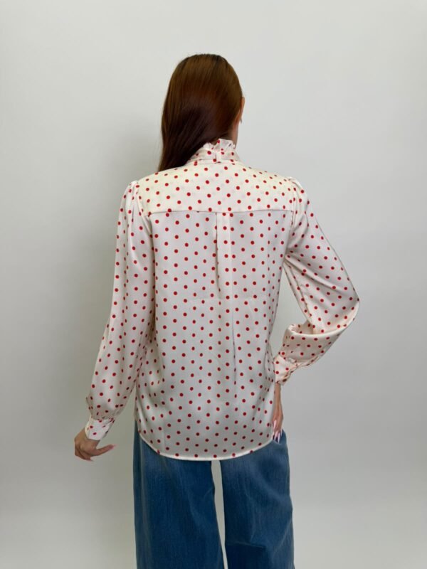 Blusa de Lunares con Lazo