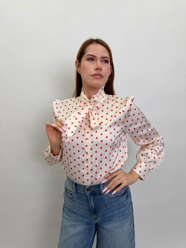 Blusa de Lunares con Lazo