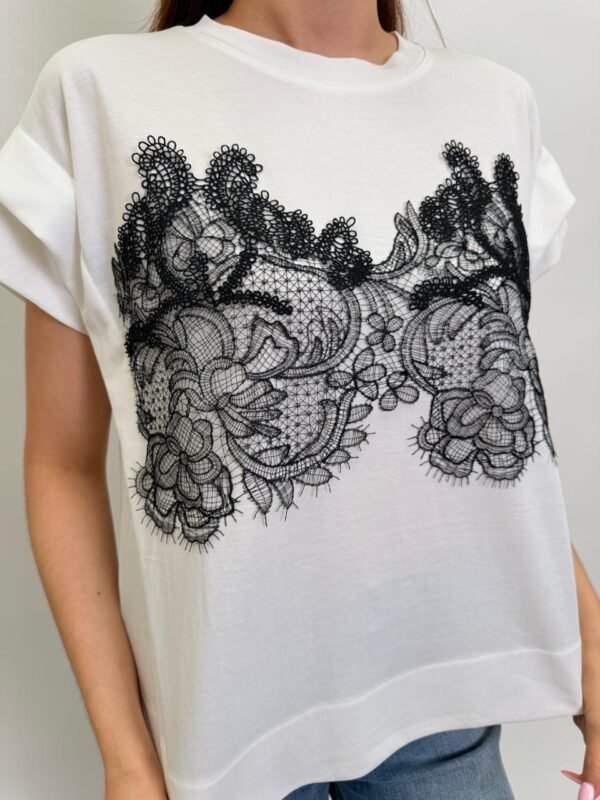 Playera Diseño Con Encaje