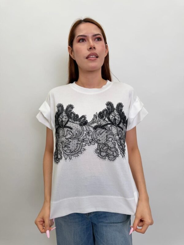 Playera Diseño Con Encaje